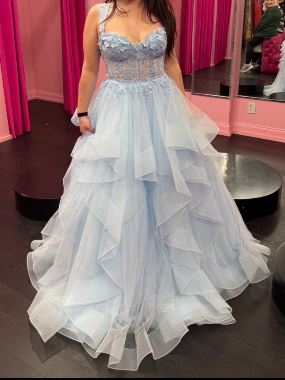 Ellie Wilde prom dress